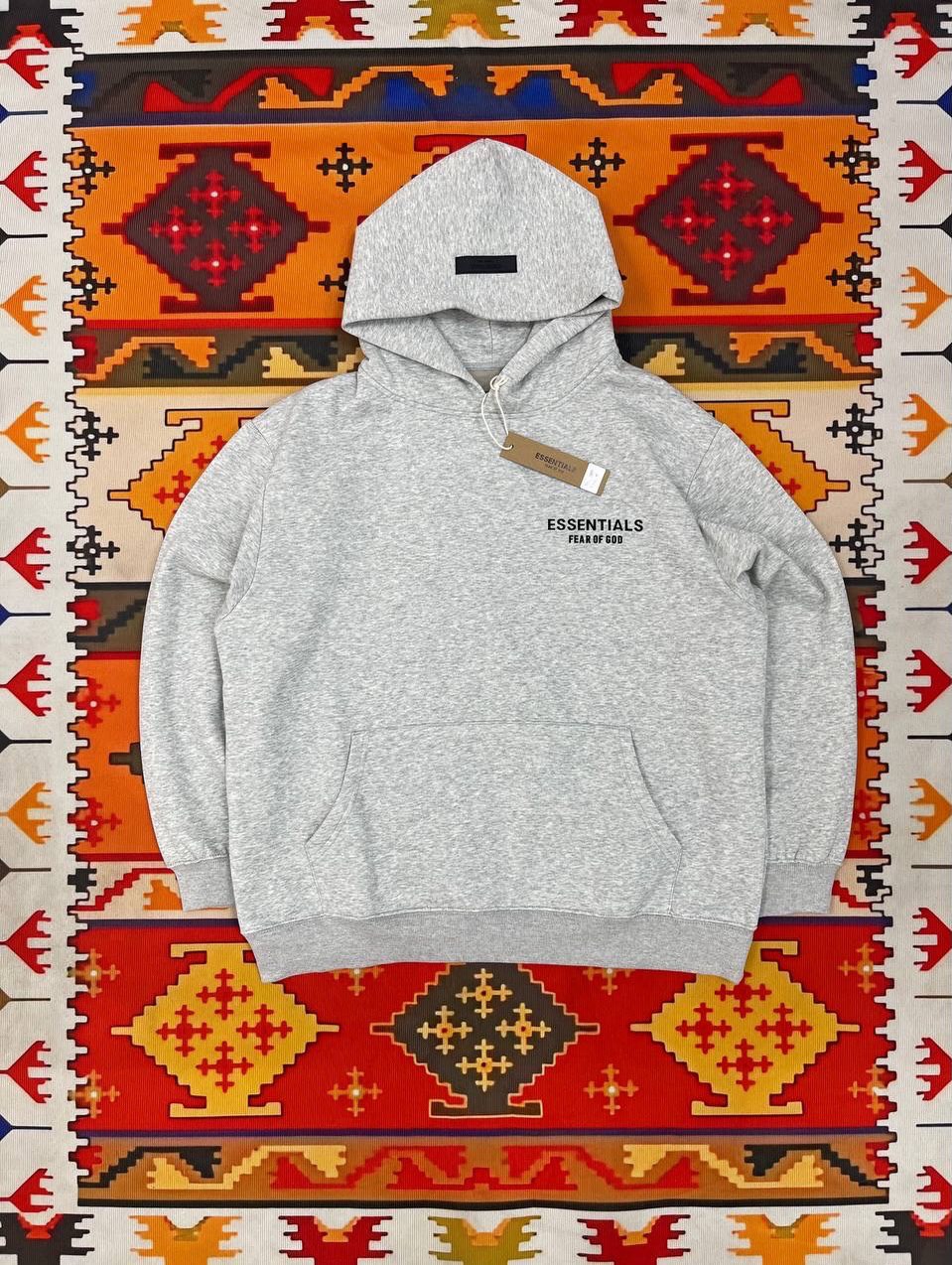 HOODIE ESSENTIALS