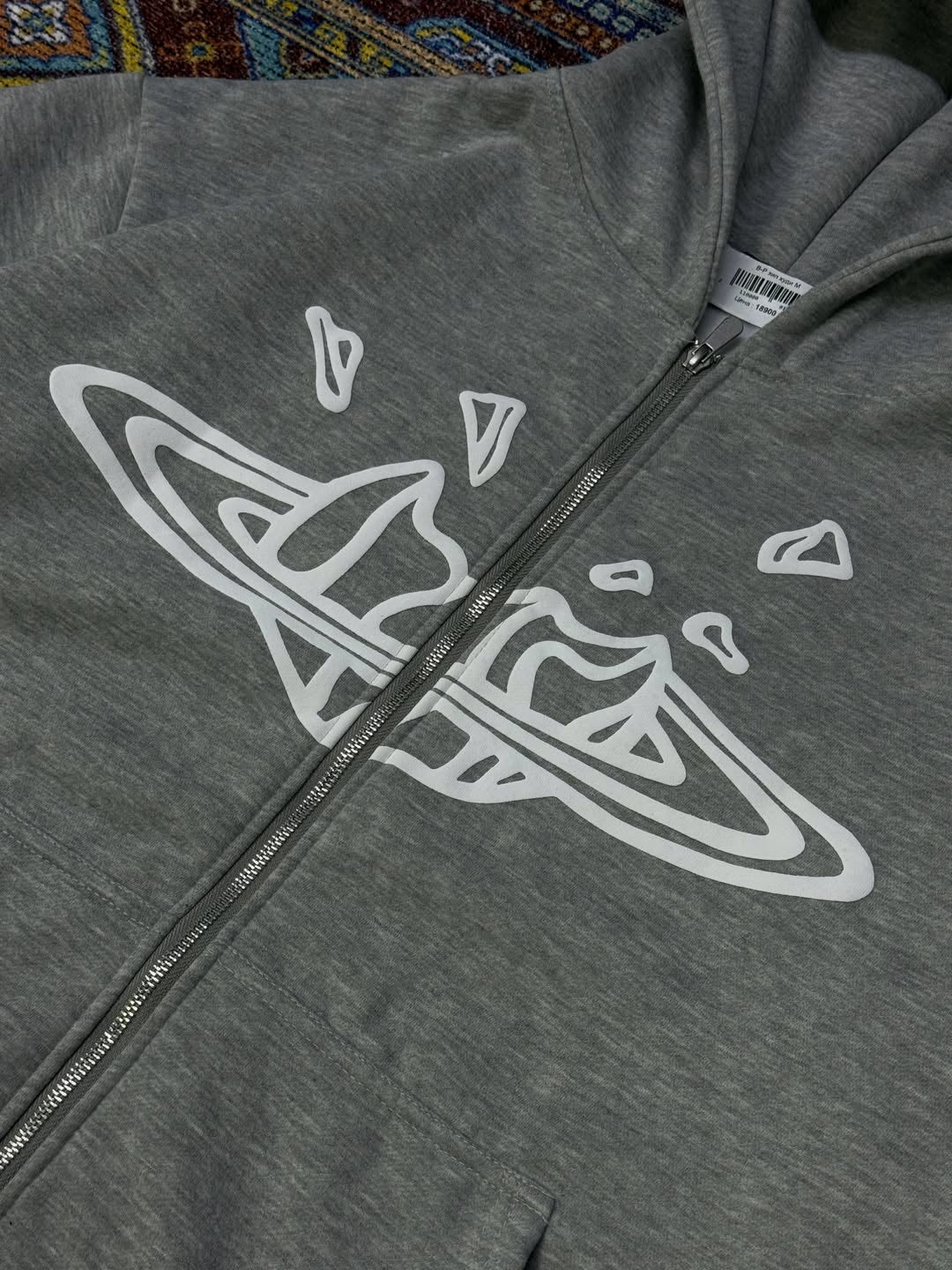 BROKEN PLANET ZIPPER