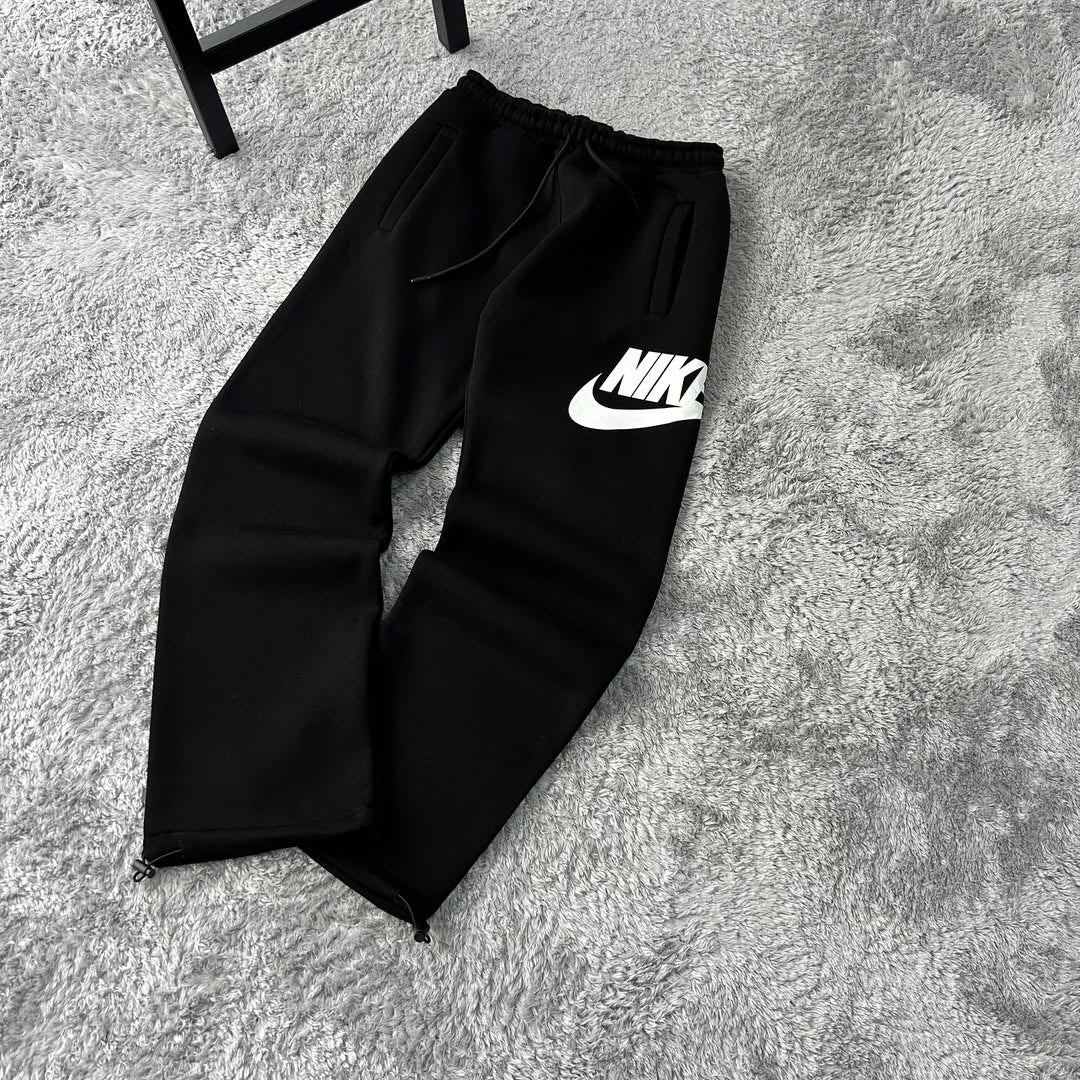 BAGGY NIKE POCKET