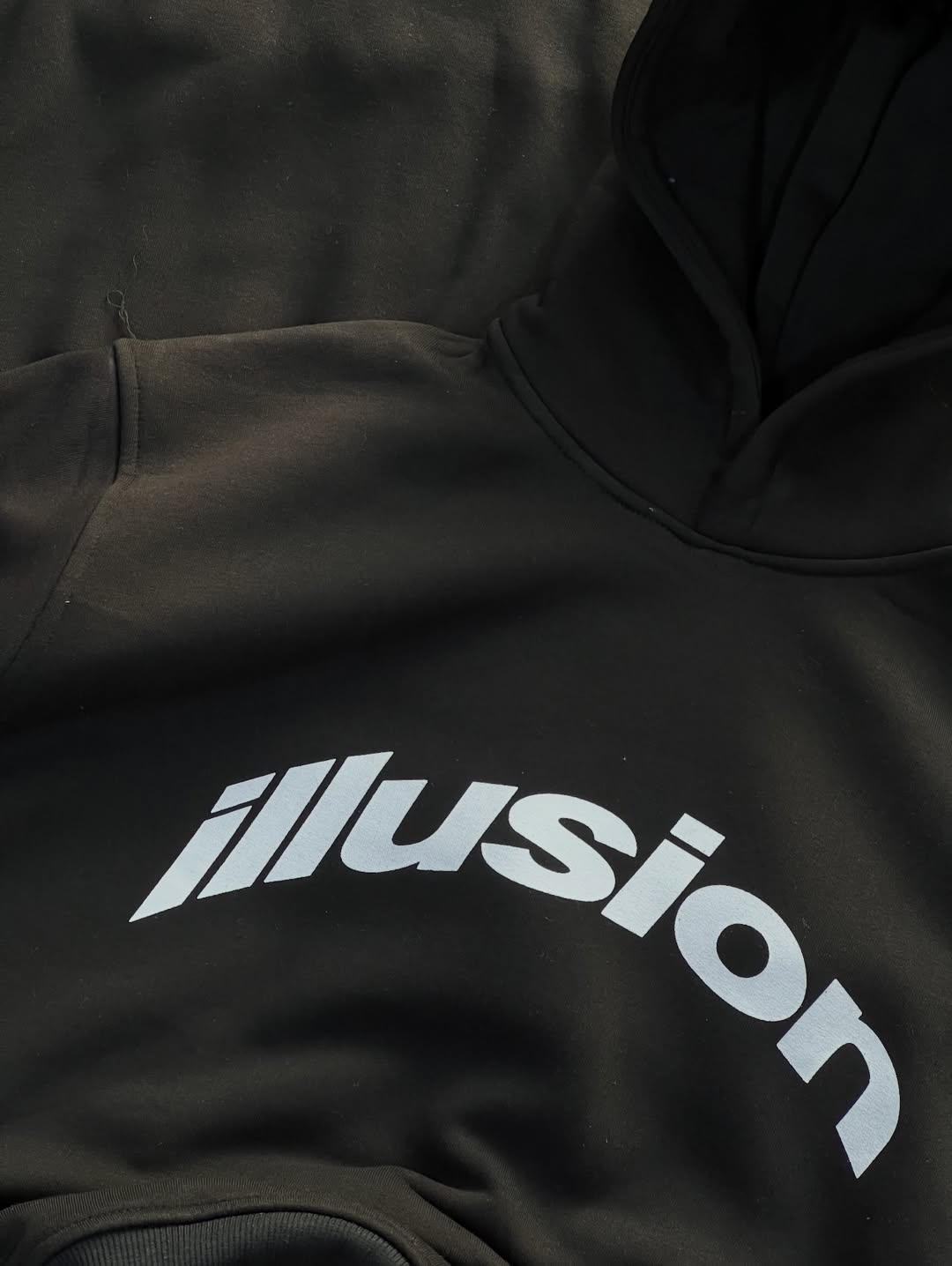 HOODIE ILLUSION