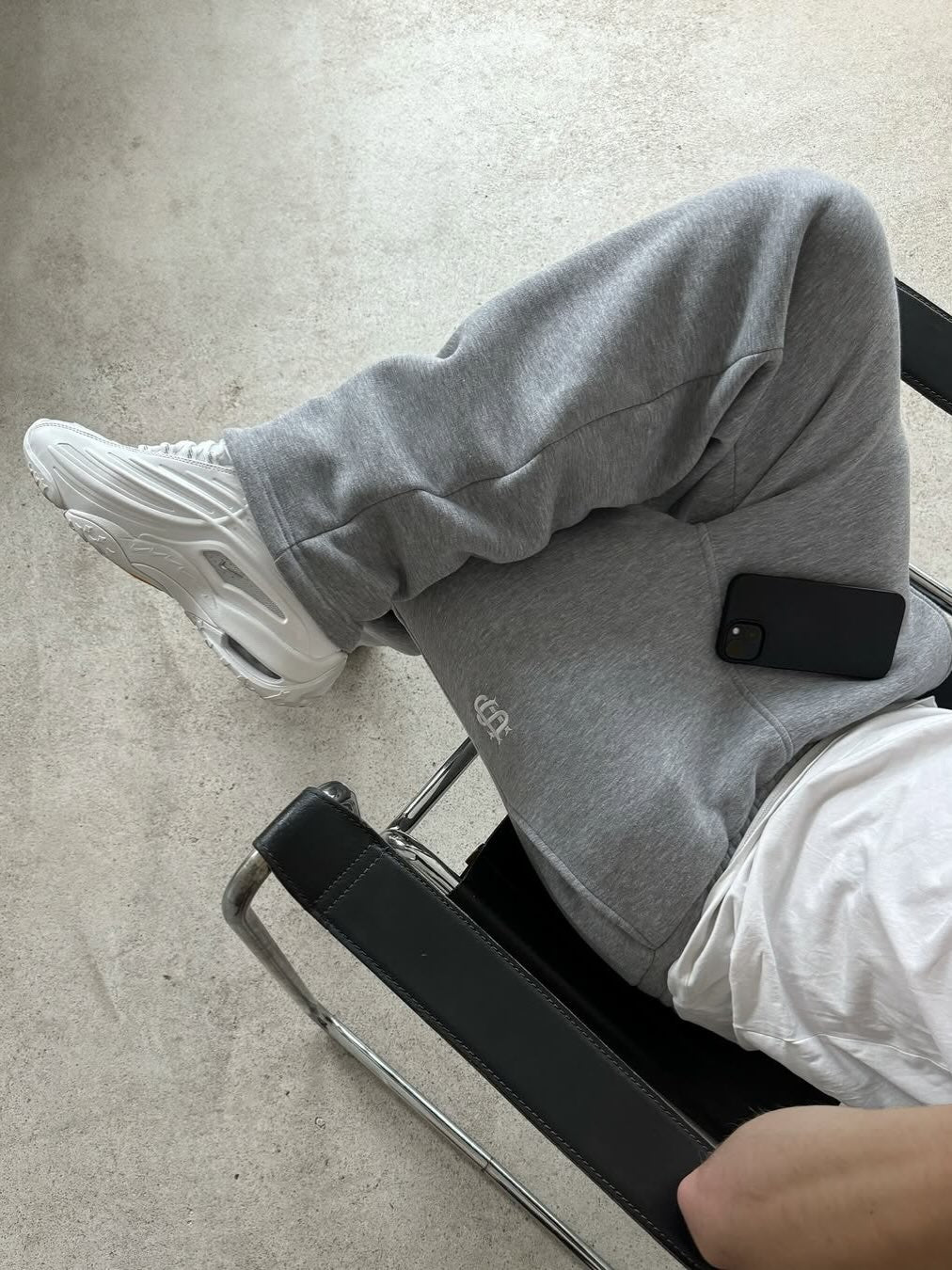 BAGGY SUVENE