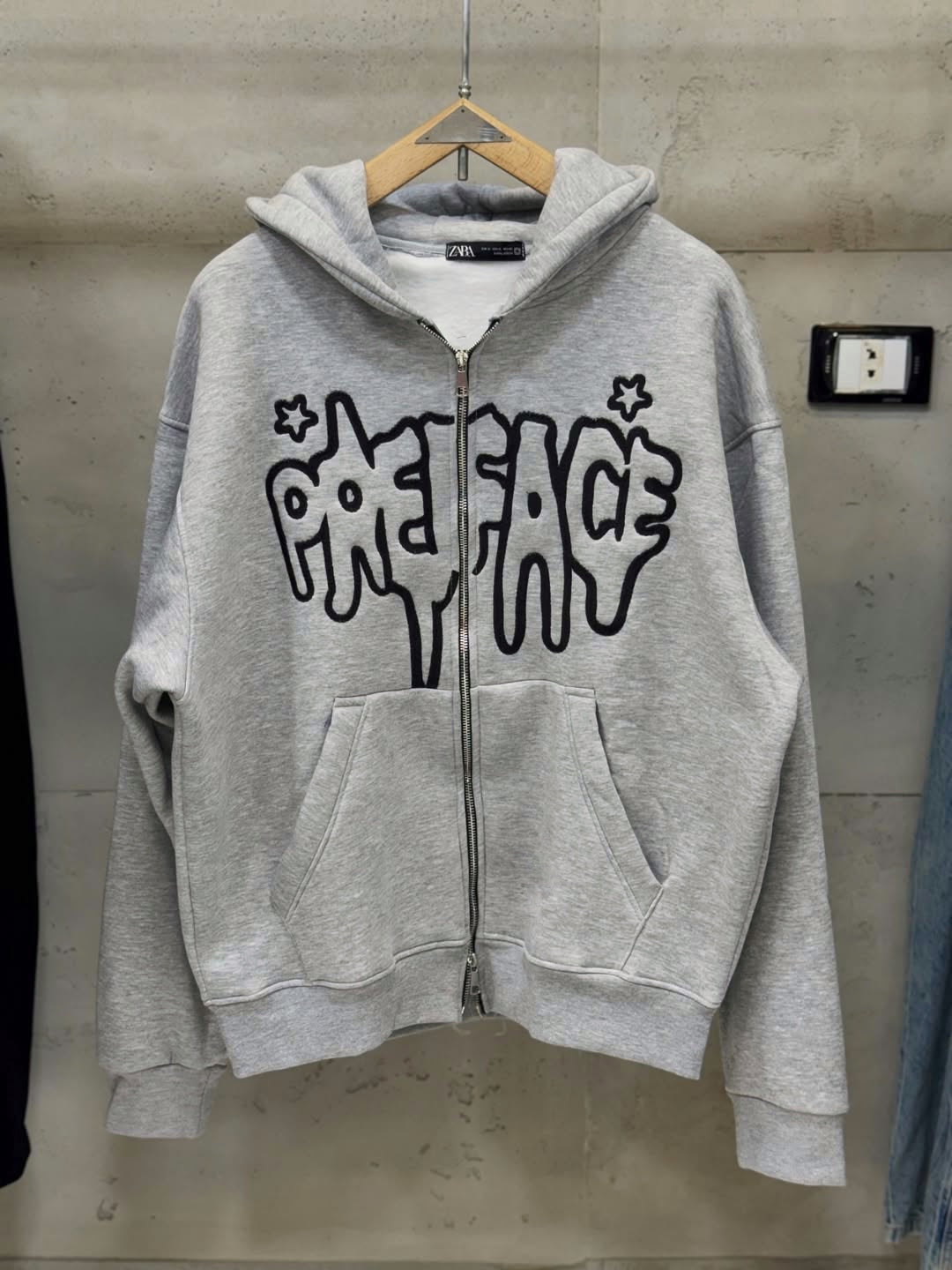 PREFACE STAR ZIPPER