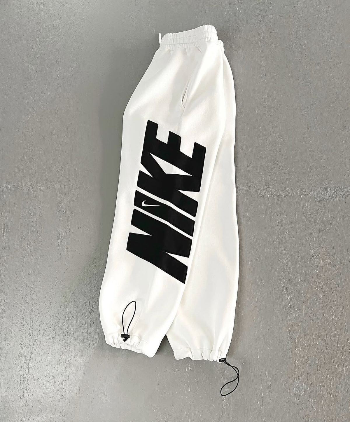 BAGGY NIKE (COTÉ)