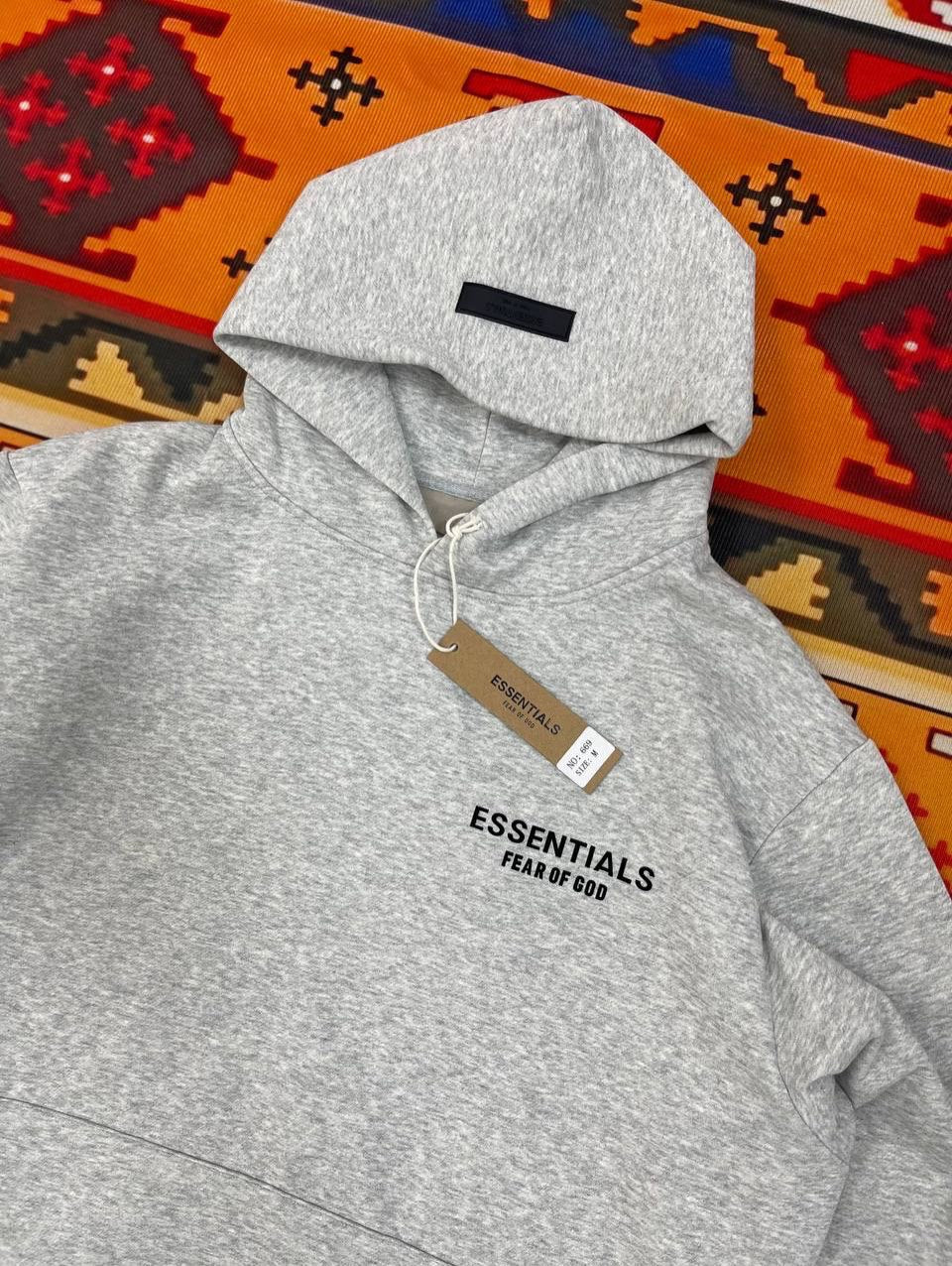 HOODIE ESSENTIALS