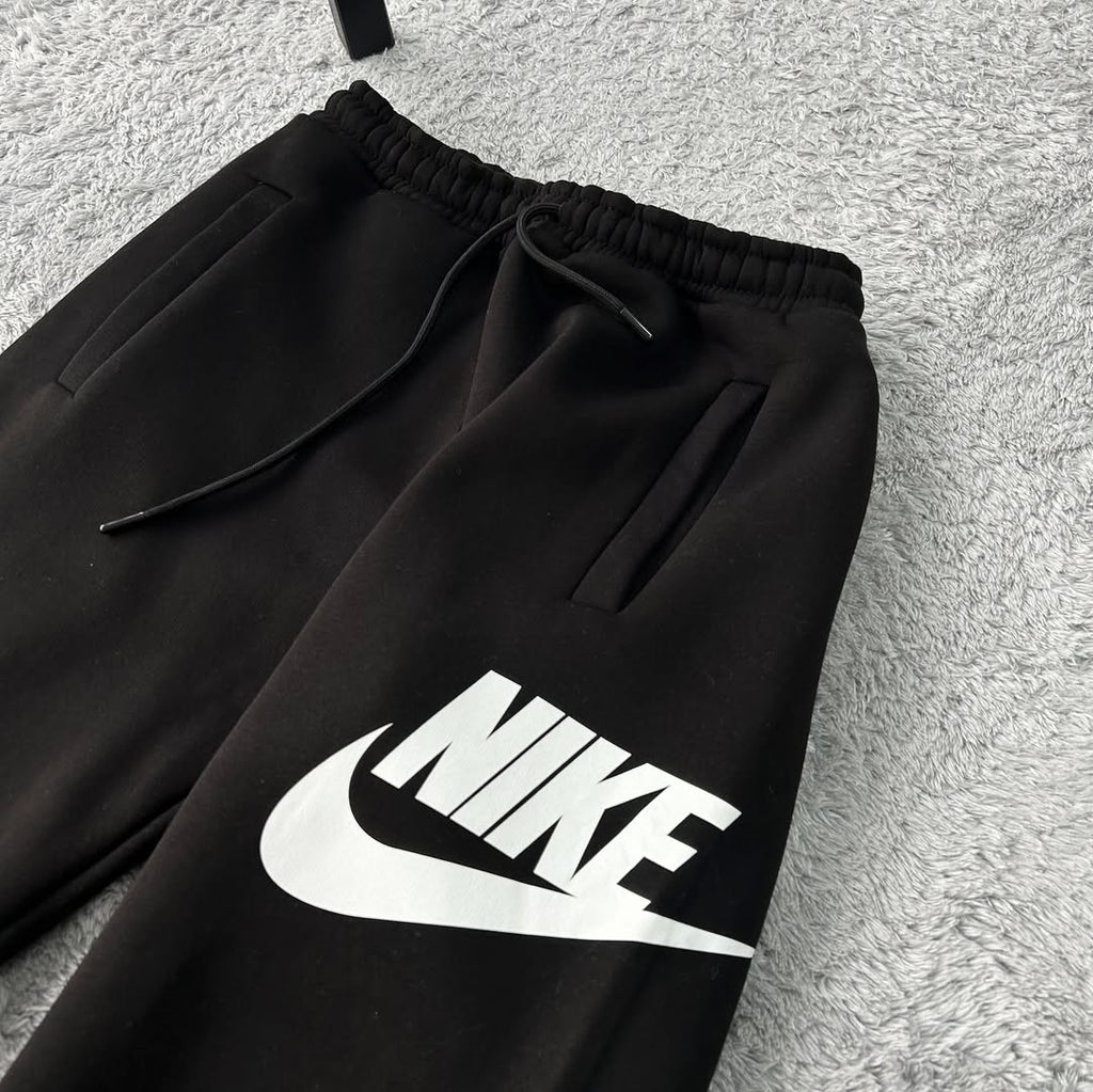 BAGGY NIKE POCKET