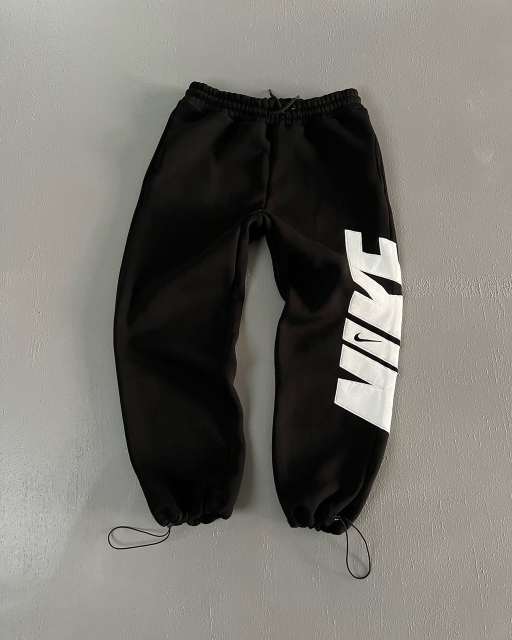 BAGGY NIKE (COTÉ)